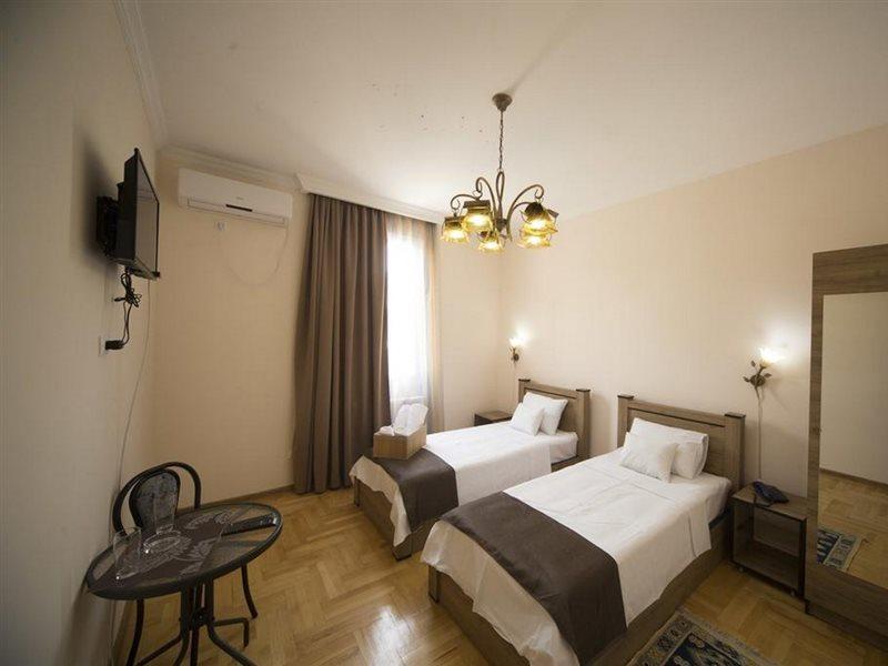 Log Inn Boutique Hotel Tbilisi Exterior foto