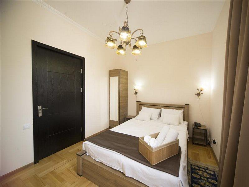 Log Inn Boutique Hotel Tbilisi Exterior foto
